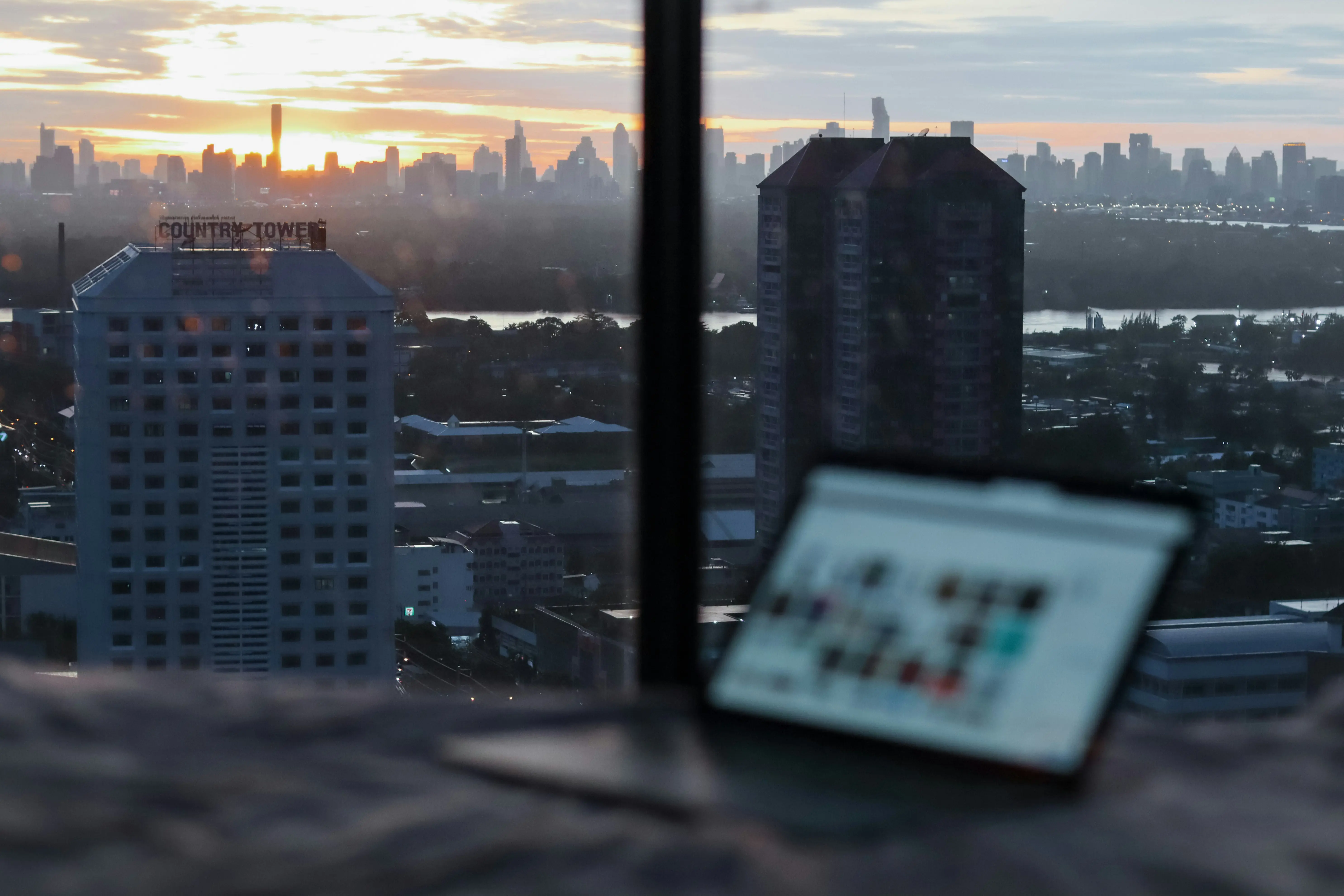 How I Stay Productive Working Remotely from Bangkok
